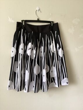 Worthington Black and White Floral Circle Skirt